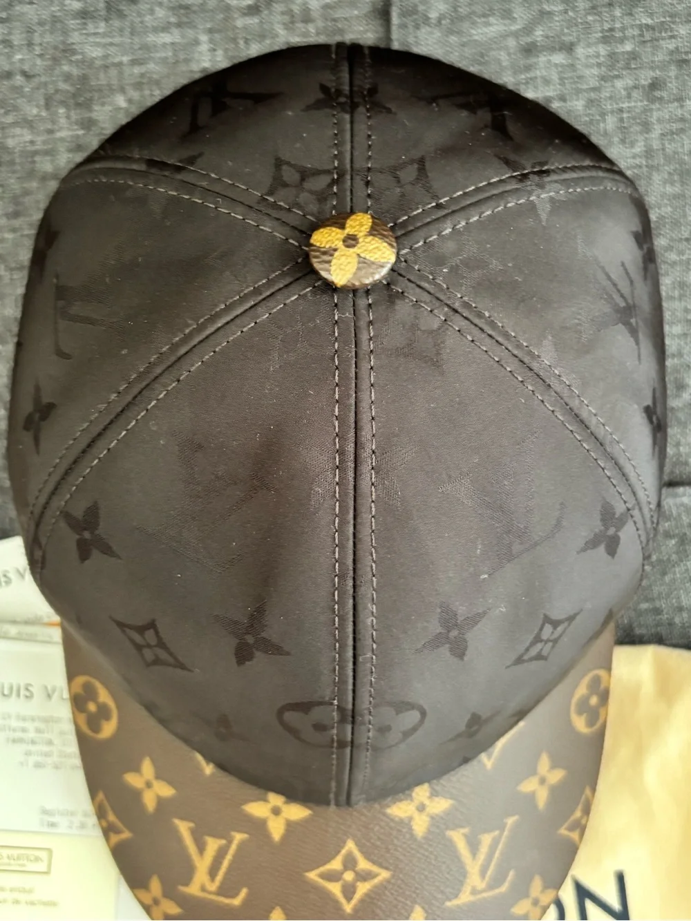 Louis Vuitton Get Ready Black Monogram Cap Large Preloved.